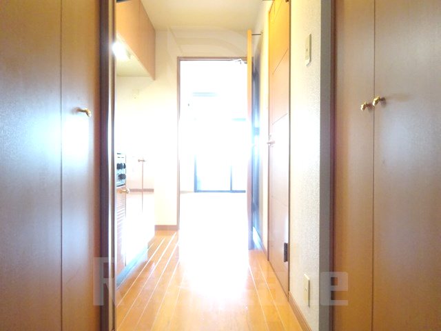 ピュアドームベイサイド博多 玄関