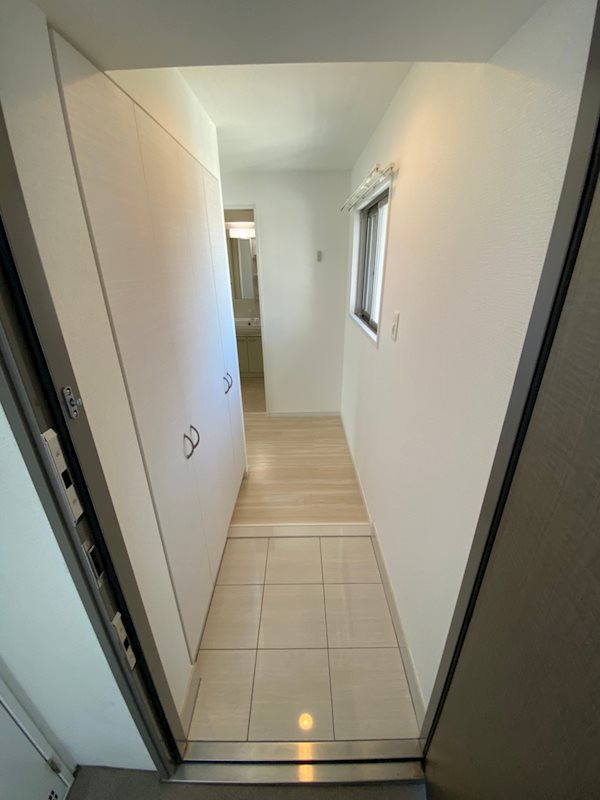 ラファセエスティエラ赤坂 玄関