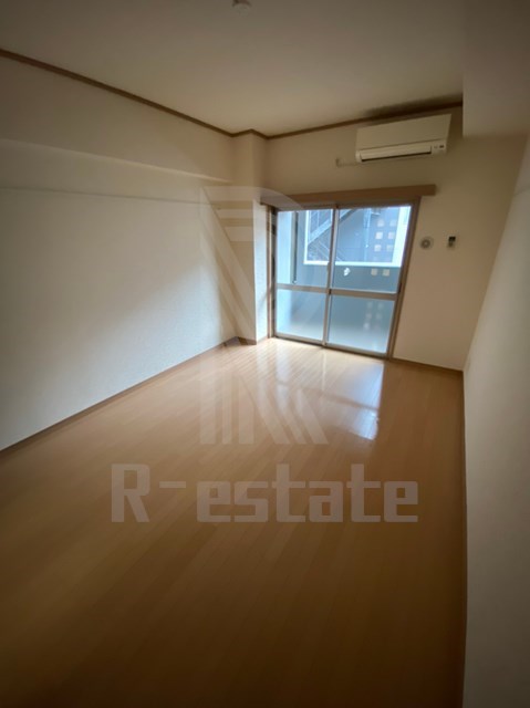 ロイヤル博多駅前 リビング