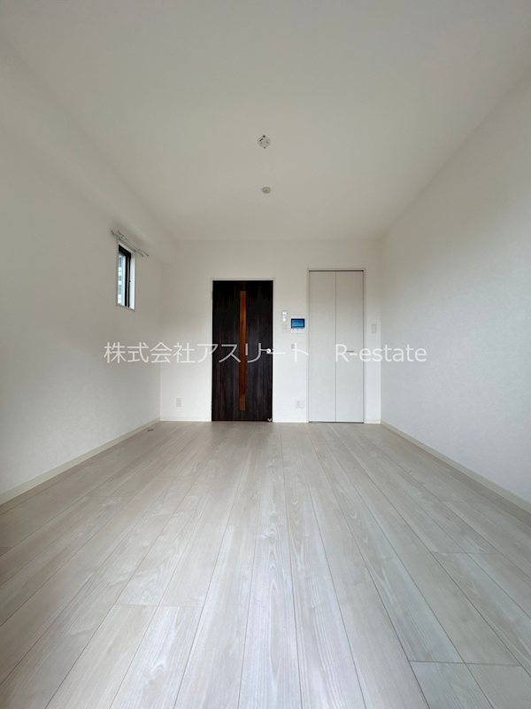 サヴォイラシャンス リビング