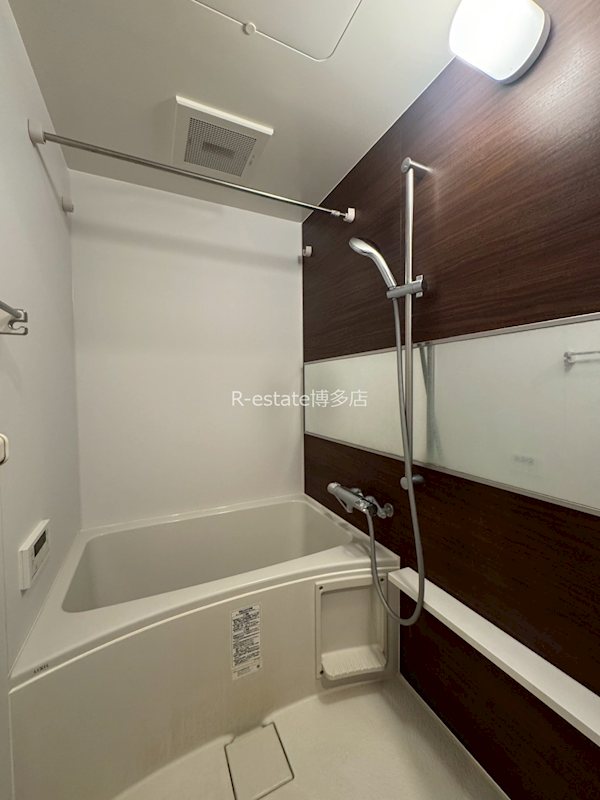 サヴォイルプルミエパリエ 風呂画像