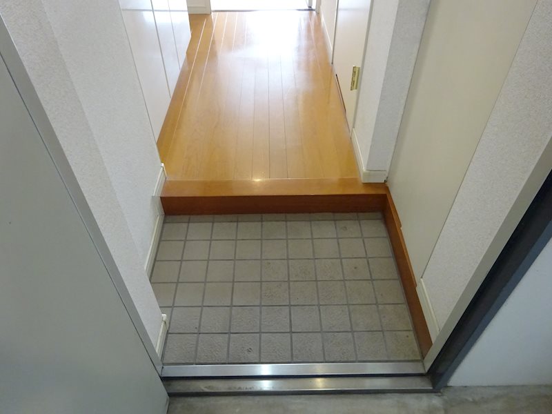 サヴォイエイペックス 玄関