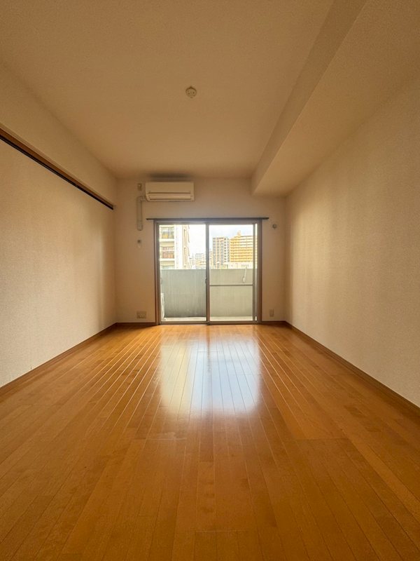 ピュアドームエタージュ箱崎 リビング