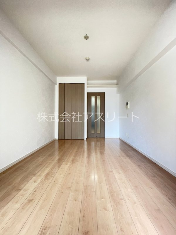 パインストン今泉 リビング