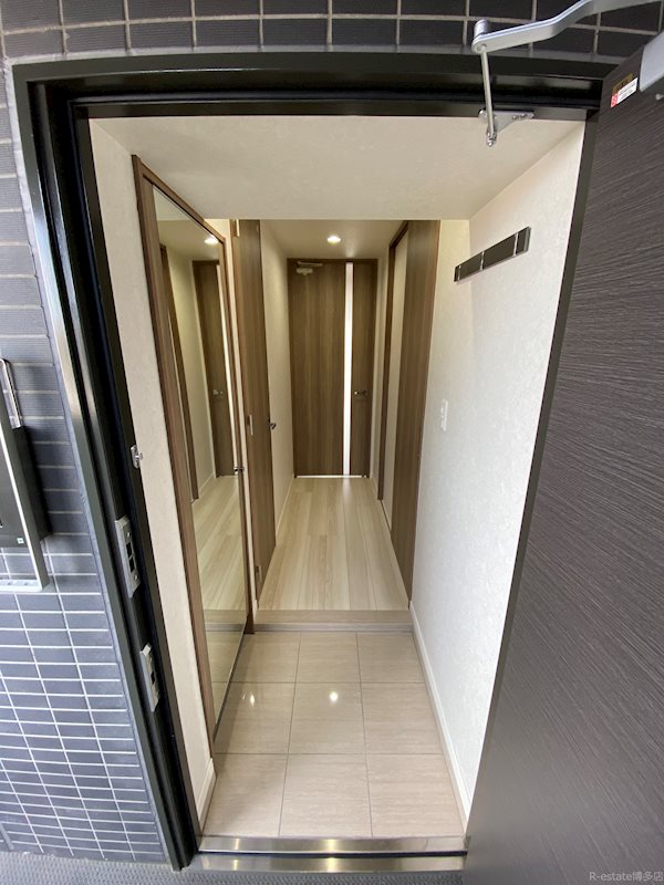 ネストピア東比恵駅前 玄関