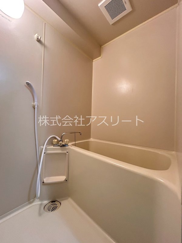 天神南ロイヤルハイツ 風呂画像