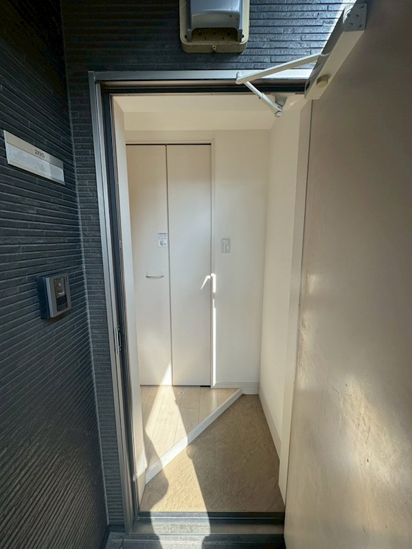 ライベックスレジデンス 玄関