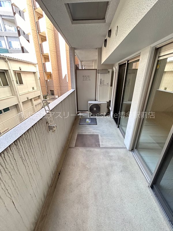 ラファセルフィーナ天神 ベランダ