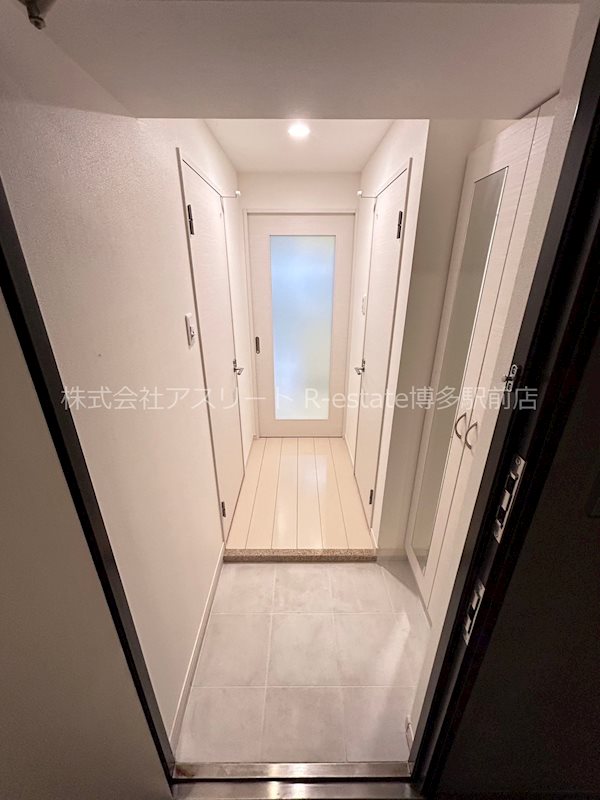 ラファセルフィーナ天神 玄関