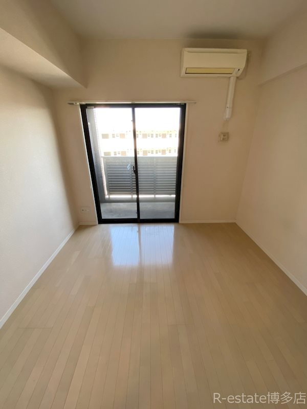 エステムプラザ博多駅南 リビング