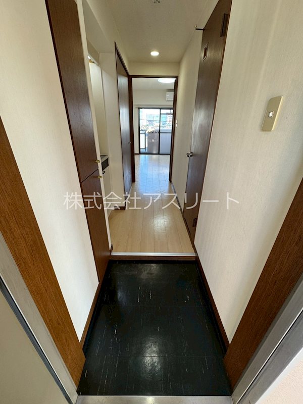 クラージュ吉塚 玄関