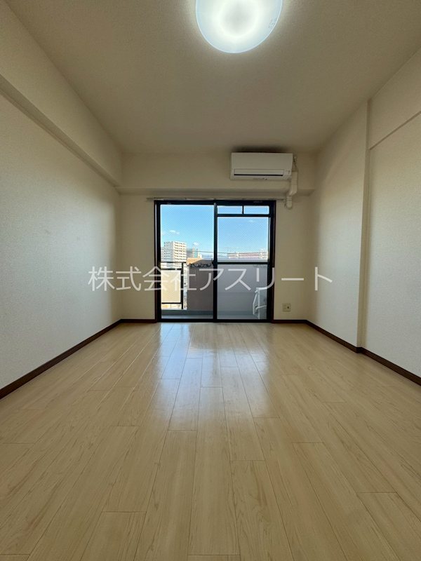 クラージュ吉塚 リビング