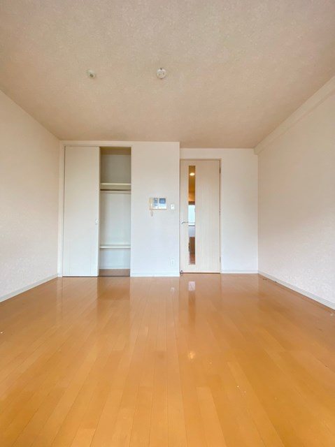 サヴォイテンジンクォーター ベッドルーム