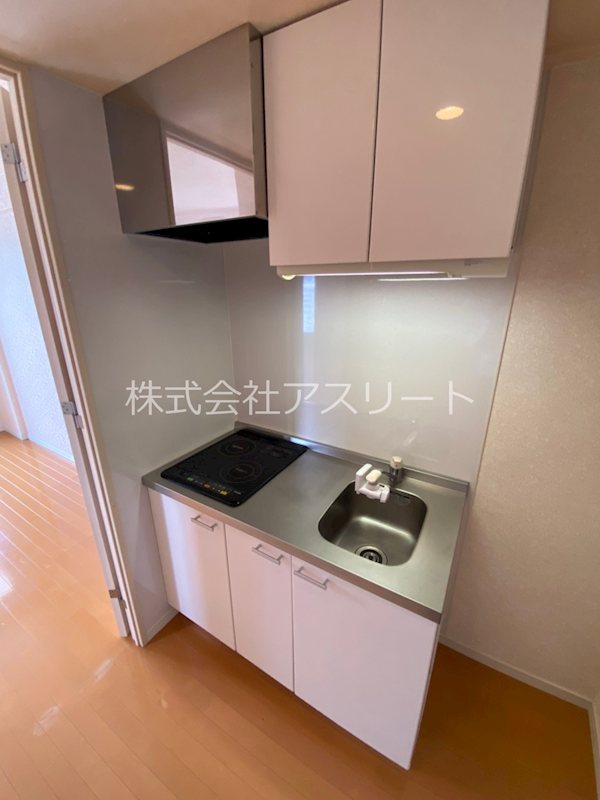 サヴォイテンジンクォーター キッチン