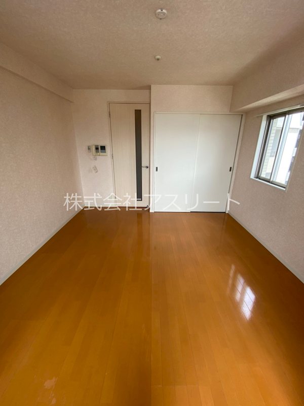 サヴォイテンジンクォーター ベッドルーム