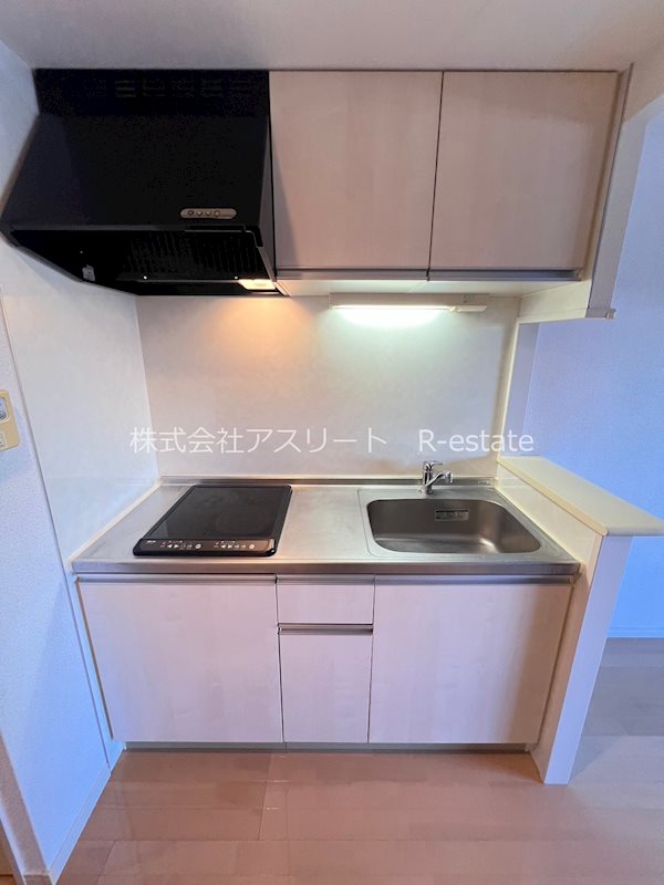 アソシアグロッツォクアトロ博多 キッチン