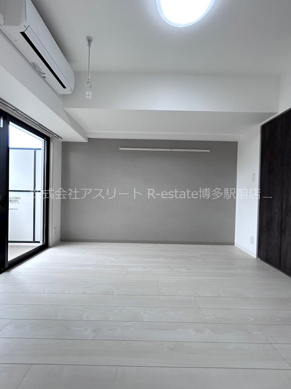 ドゥバーグ渡辺通 その他9