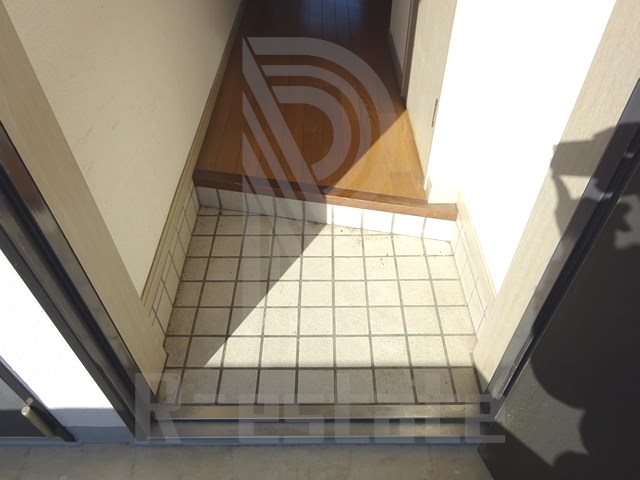 エステートモア平尾hills 玄関