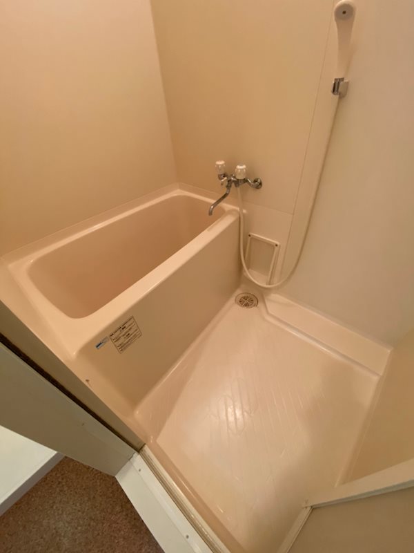 クレタ県庁前 風呂画像