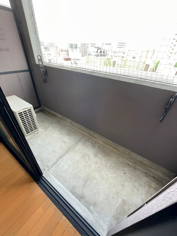 ピュアドームリバーサイド天神 ベランダ