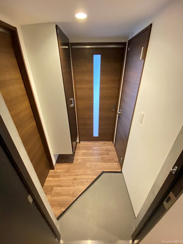 ソルヴェール馬出 玄関