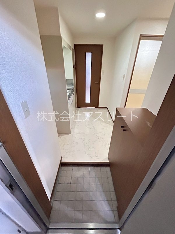 エストゥディオ平尾 玄関