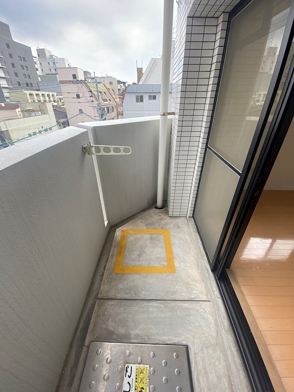 エンクレスト渡辺通 ベランダ