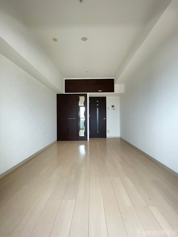 クラブオリエントNo72ハーバーイーストタワー リビング