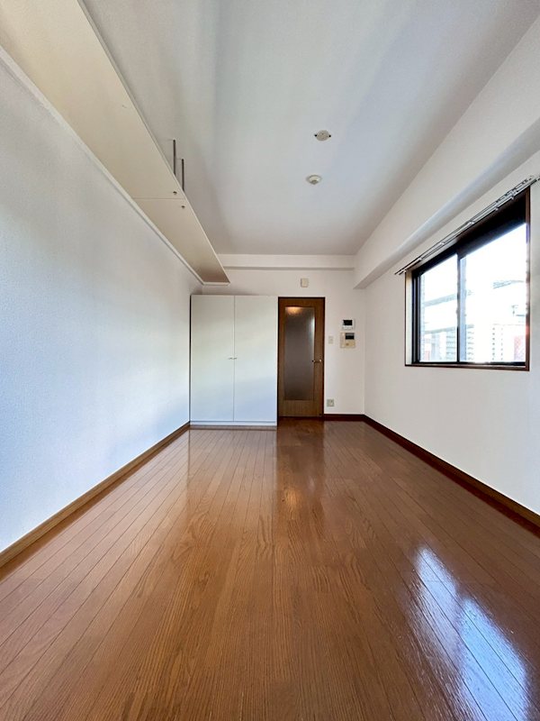 クリムゾン博多 リビング