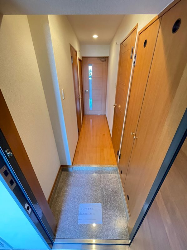 サンネストピア箱崎駅前 玄関