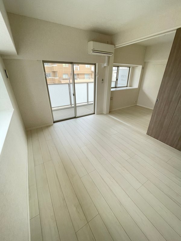 ネストピア唐人町駅前 リビング