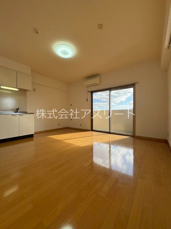 グランフォーレ西新 リビング