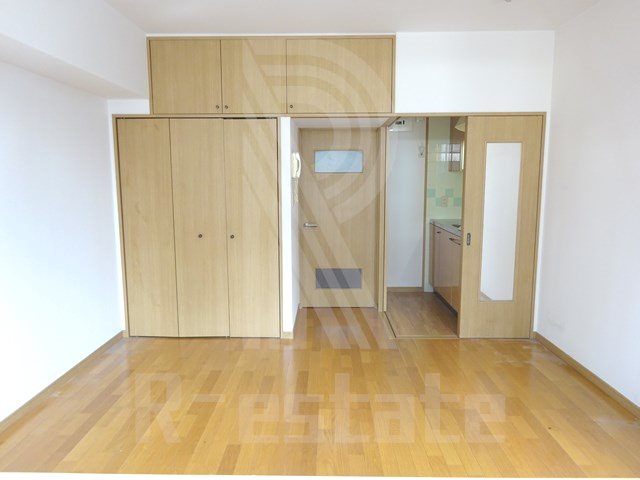 エステートモア天神スタジオ リビング