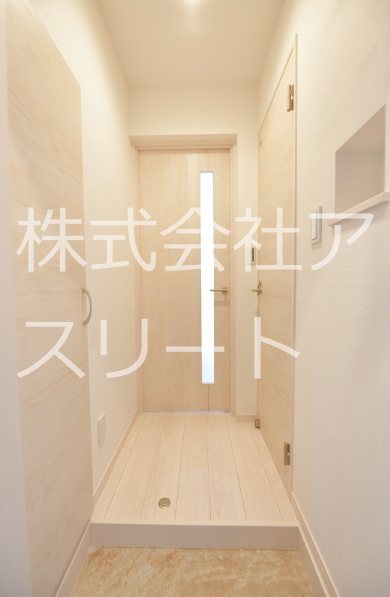 REGALESTサンメゾン箱崎 玄関