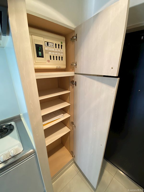 アイセレブ薬院 玄関