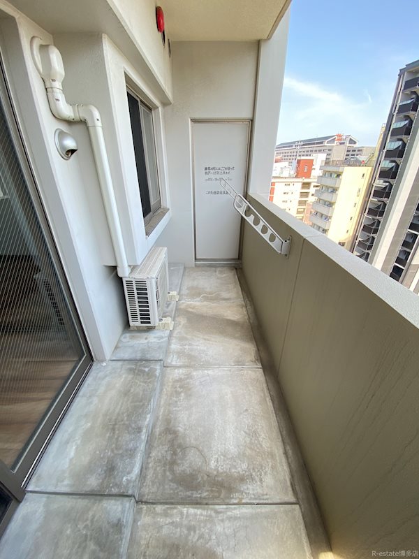 ヴィラージュ県庁前1 ベランダ