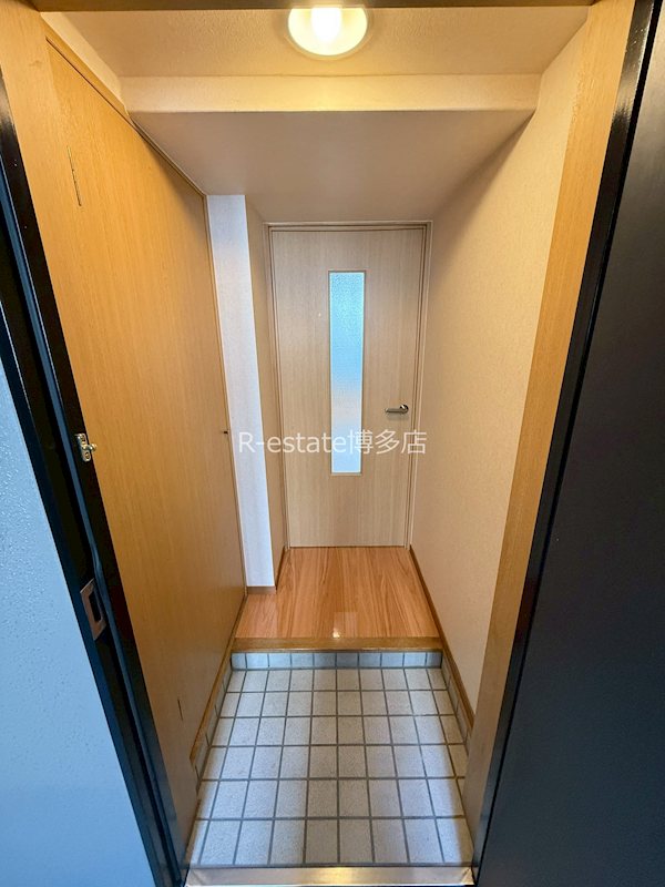 エステートモア薬院通り 玄関