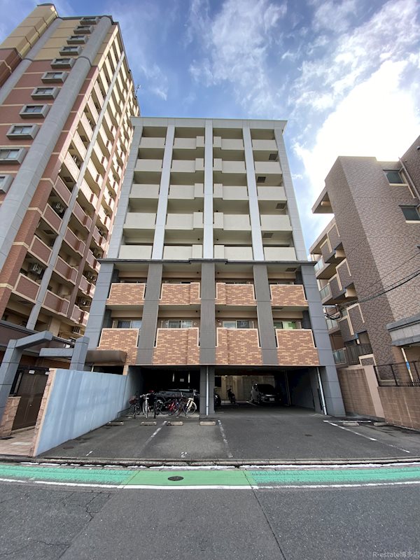 ピュアドームアリオス博多 201号室 外観