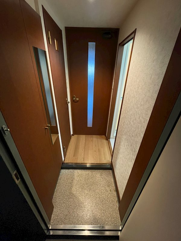 ラフォーレ天神南 玄関