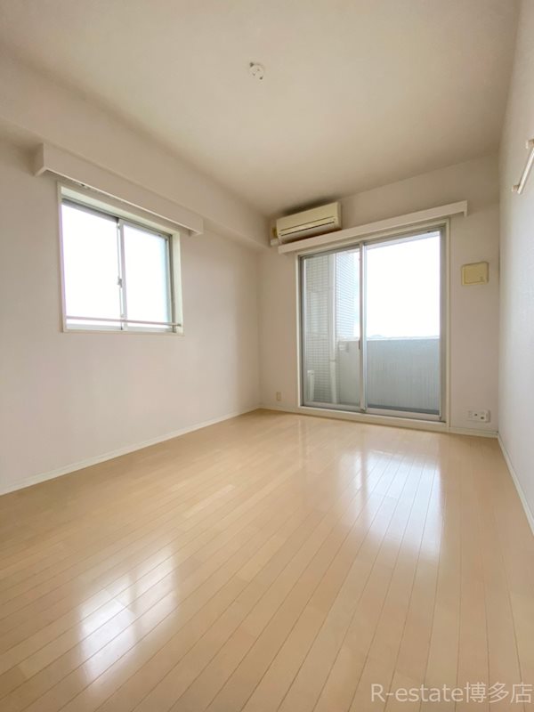 ピュアドームエクサイト博多 ベッドルーム