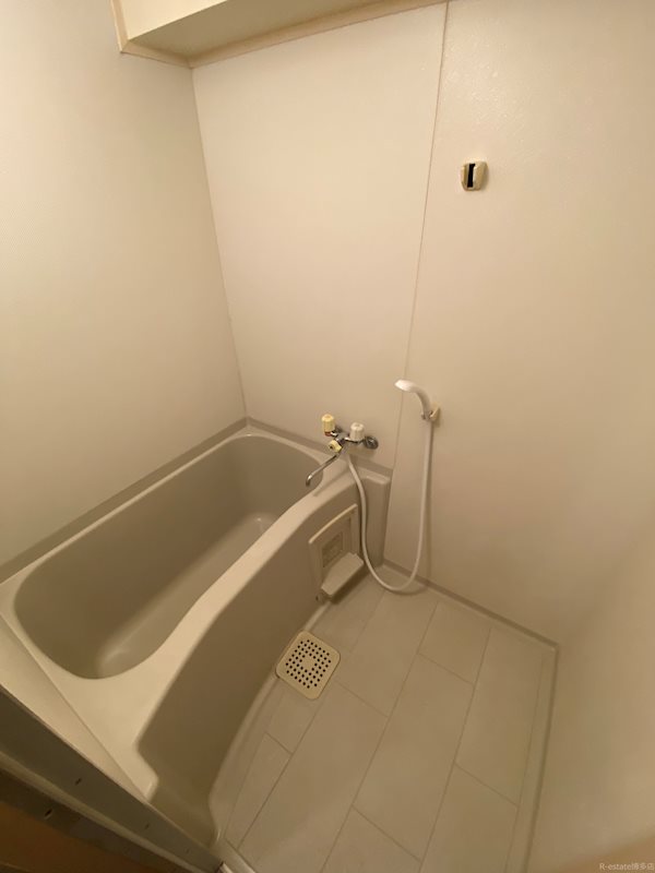 エステートモア博多グランB棟 風呂画像