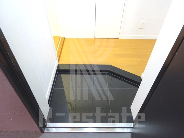 アクタス大手門2 玄関