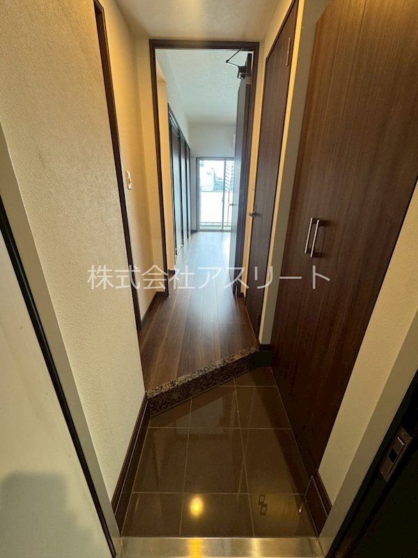 アルファシオミラーニ 玄関