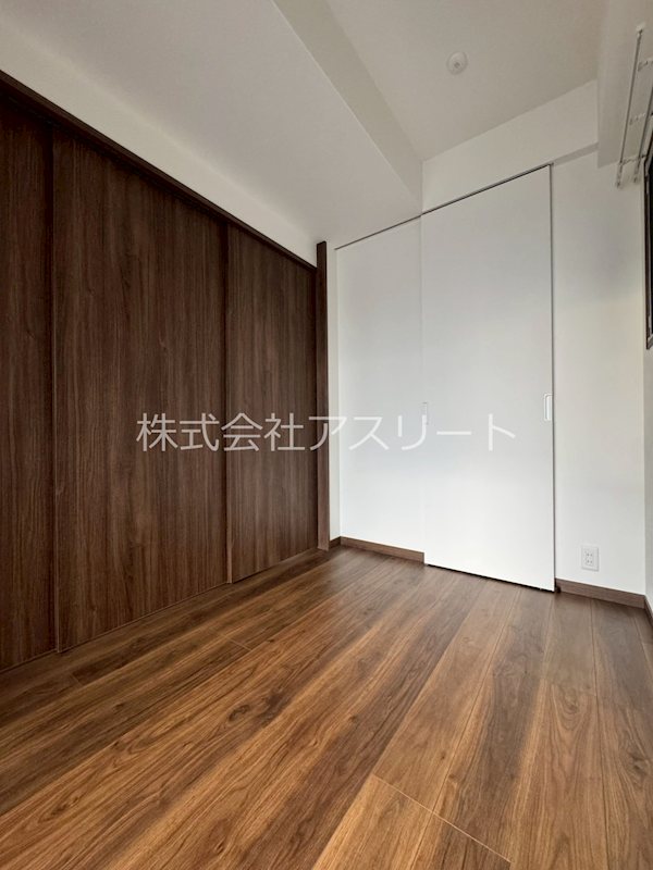 アルファシオミラーニ ベッドルーム