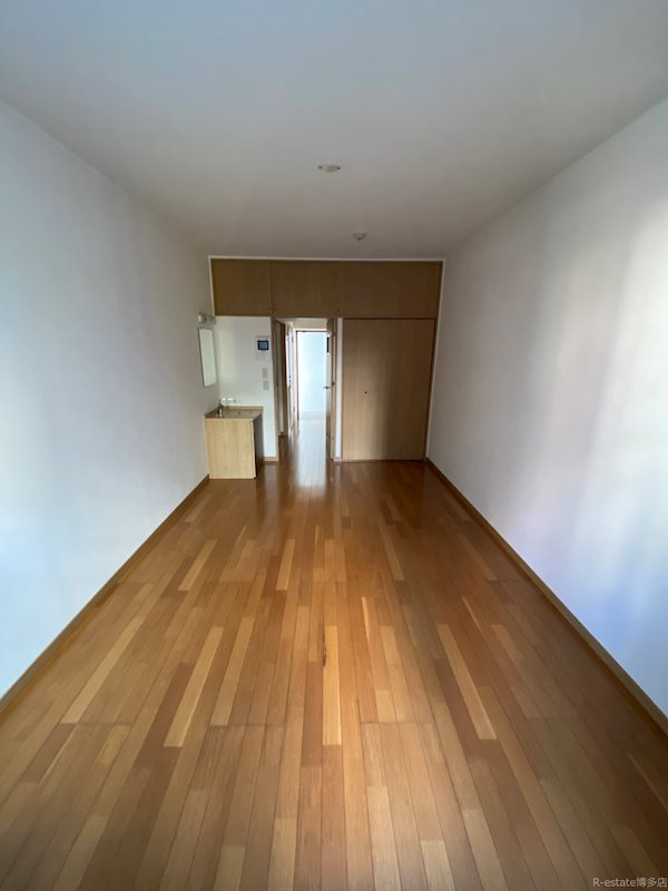 エステートモア薬院駅前 リビング