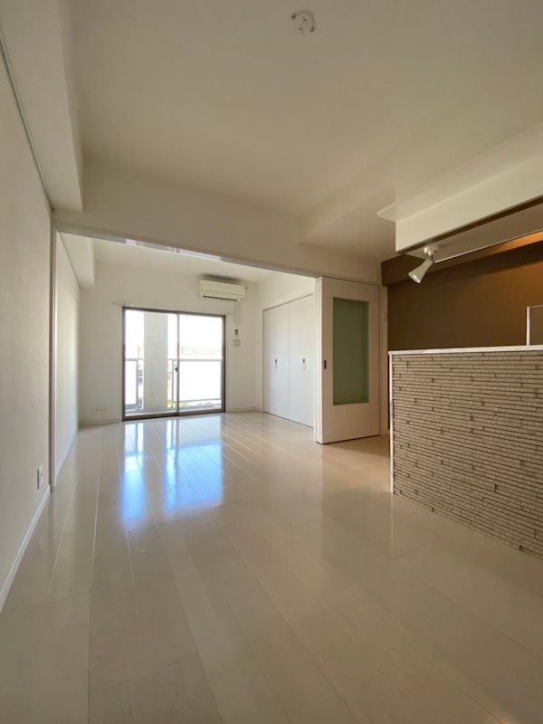 ラファセアリービオ博多 リビング