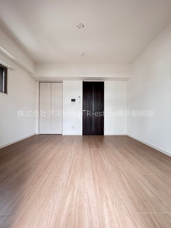 サヴォイラコートワジー リビング