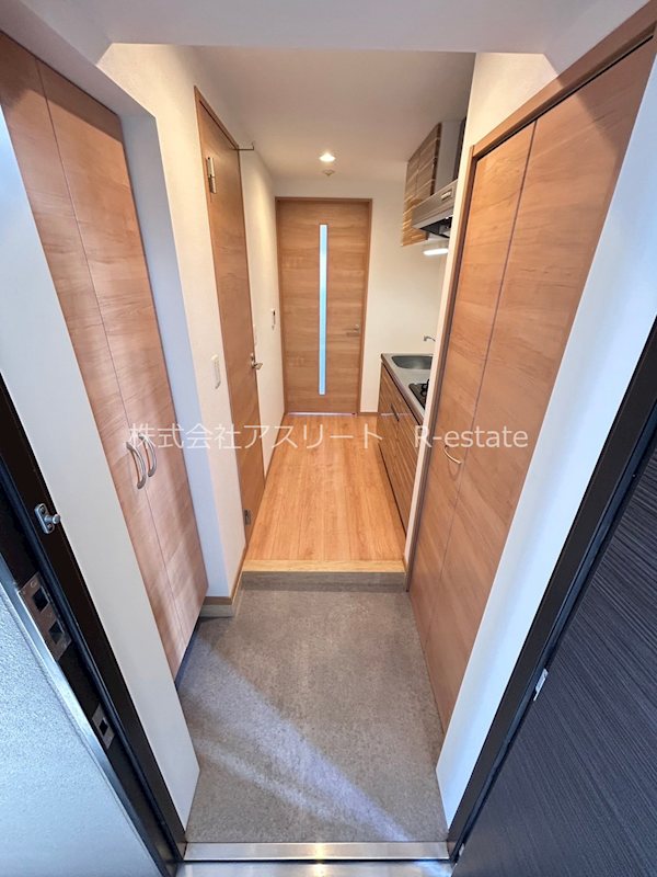 CINQ　IWASE　BLD 玄関