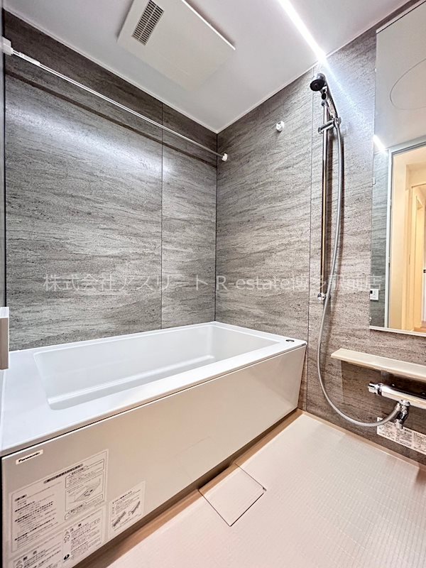 エンクレスト天神南PURE  風呂画像