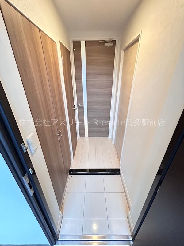 エンクレスト天神SIDE 玄関